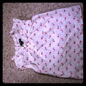 Gap heart flower patterned tank top